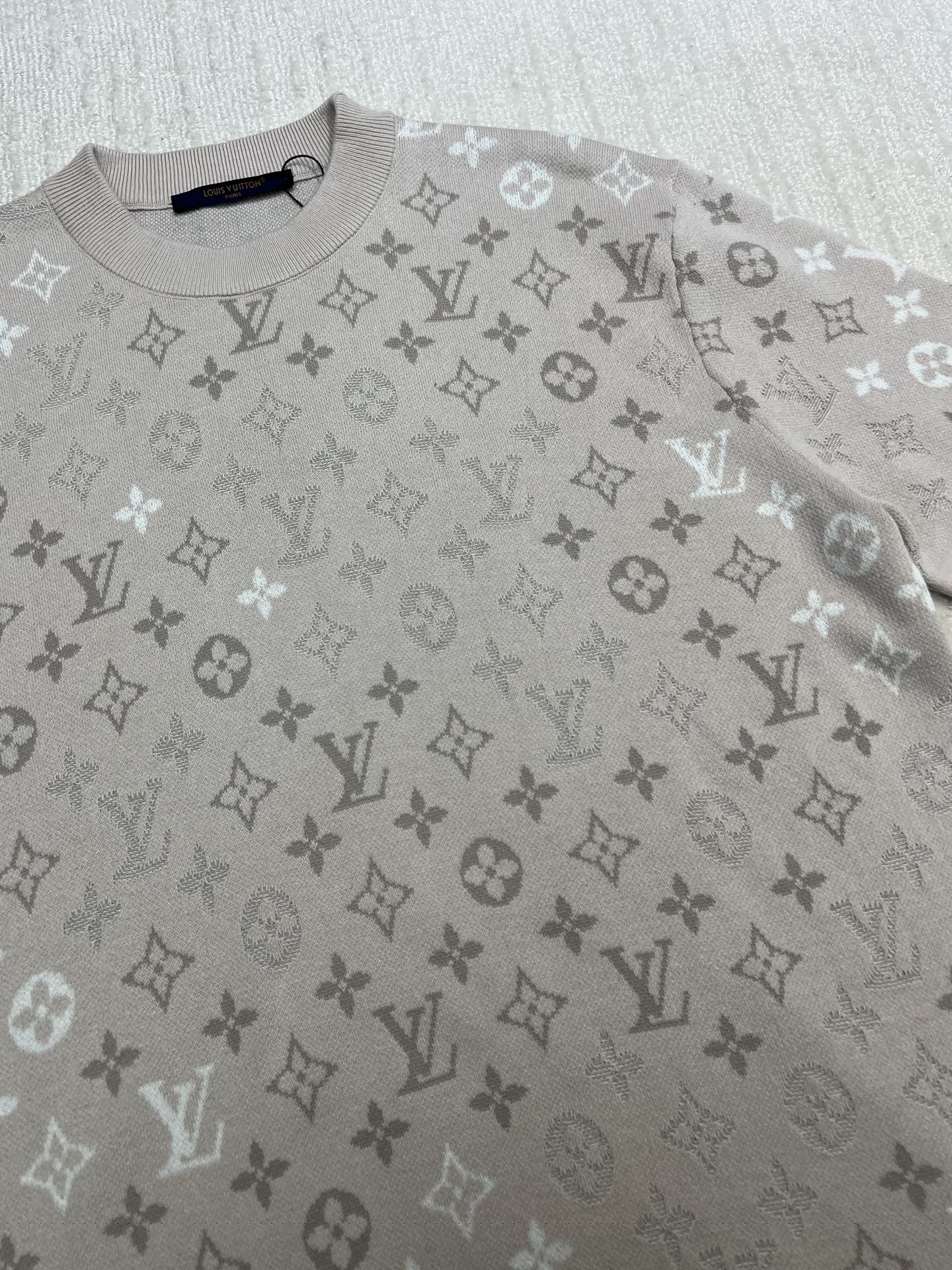 Louis Vuitton monogram short-sleeve T-shirt, light beige all-over pattern