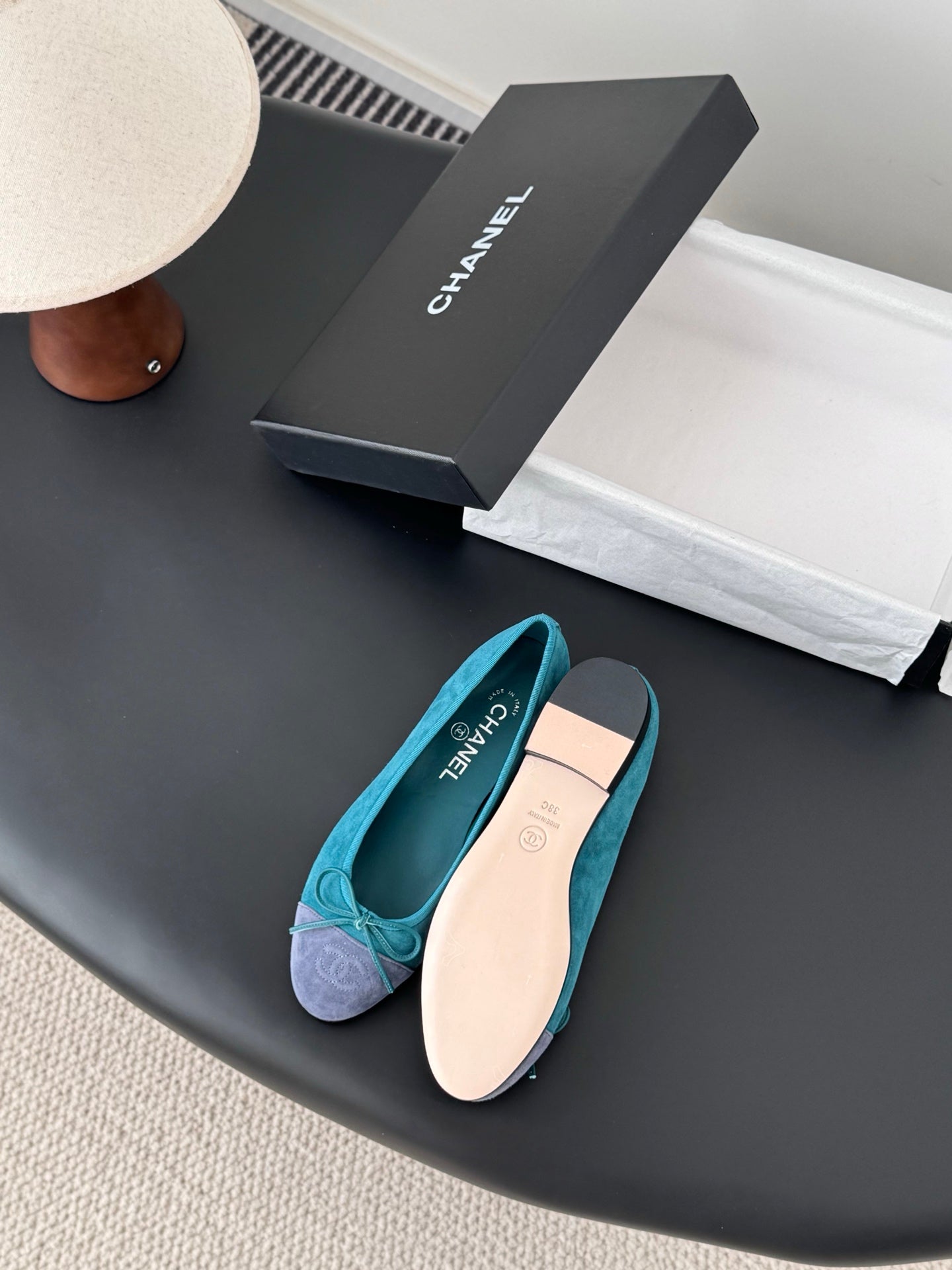 Turquoise and gray ballet flats with bow, rounded toe, fabric upper