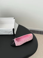 Chanel ladies pink tweed ballet flat with bow detail and black toe