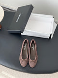 Chanel ladies ballet flats with bow detail, quilted mauve pink upper