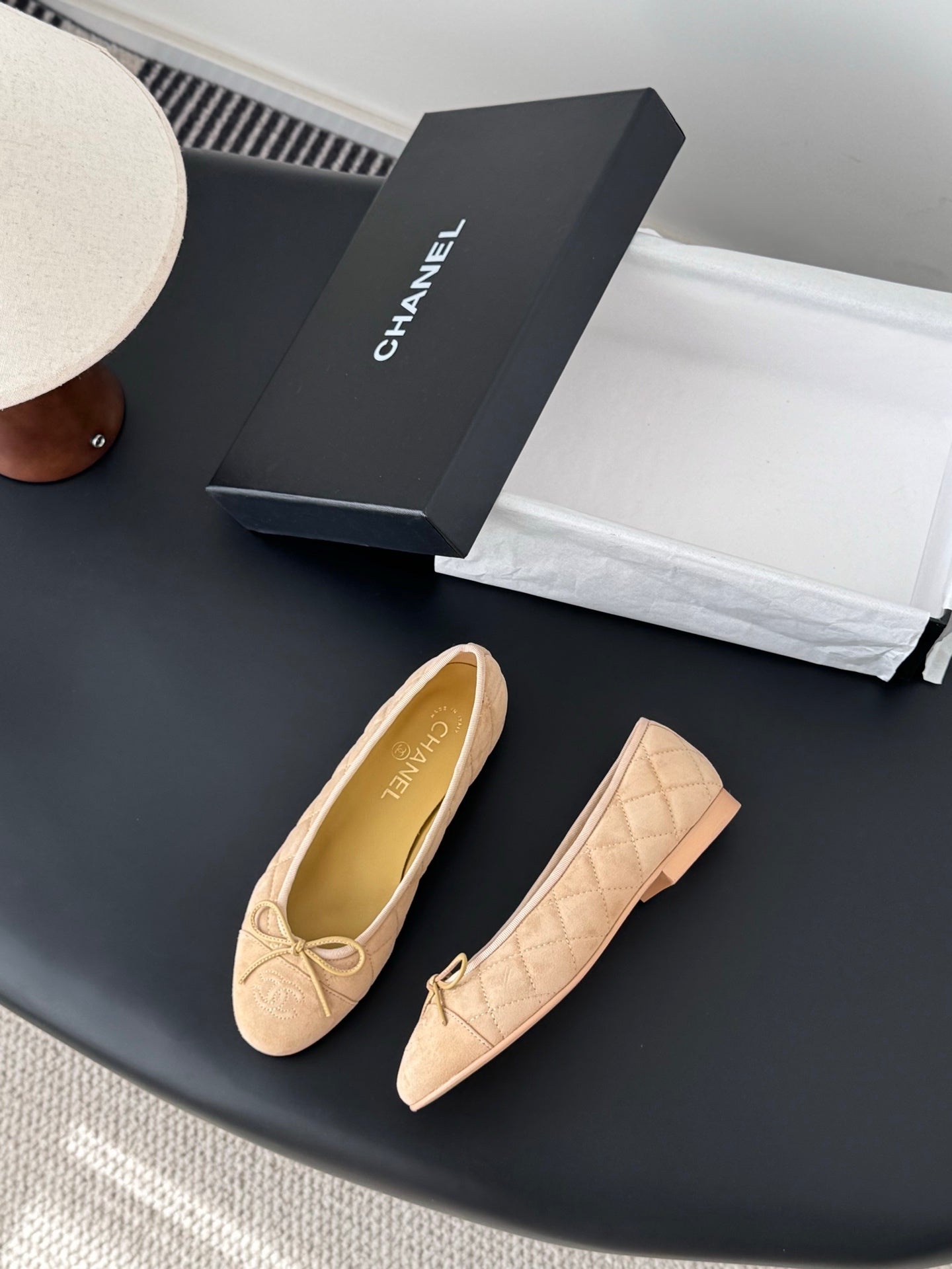 Beige quilted ballet flats set, round toe and front bow with Chanel insole