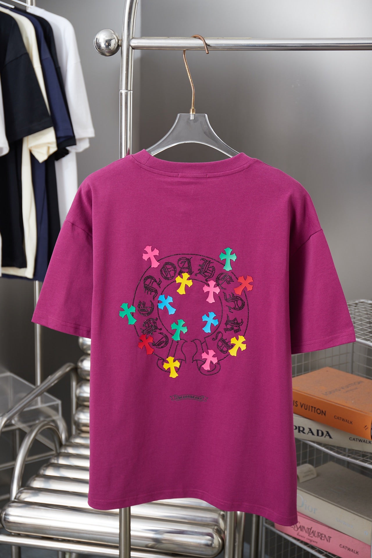 Purple short-sleeve T-shirt with back crew neck and large multicolor graphic print