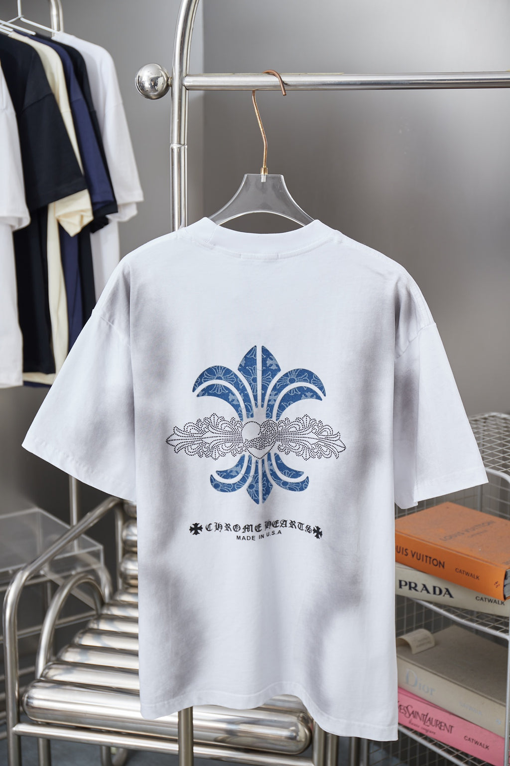 Chrome short T-shirt, white with large blue back fleur-de-lis graphic