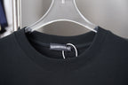 Crewneck graphic T-shirt with inner brand label at the neckline