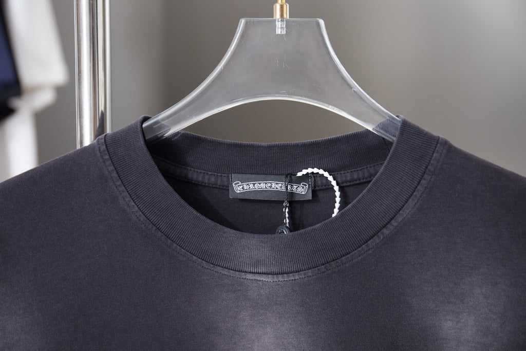Dark navy short-sleeve T-shirt neckline with inner neck label