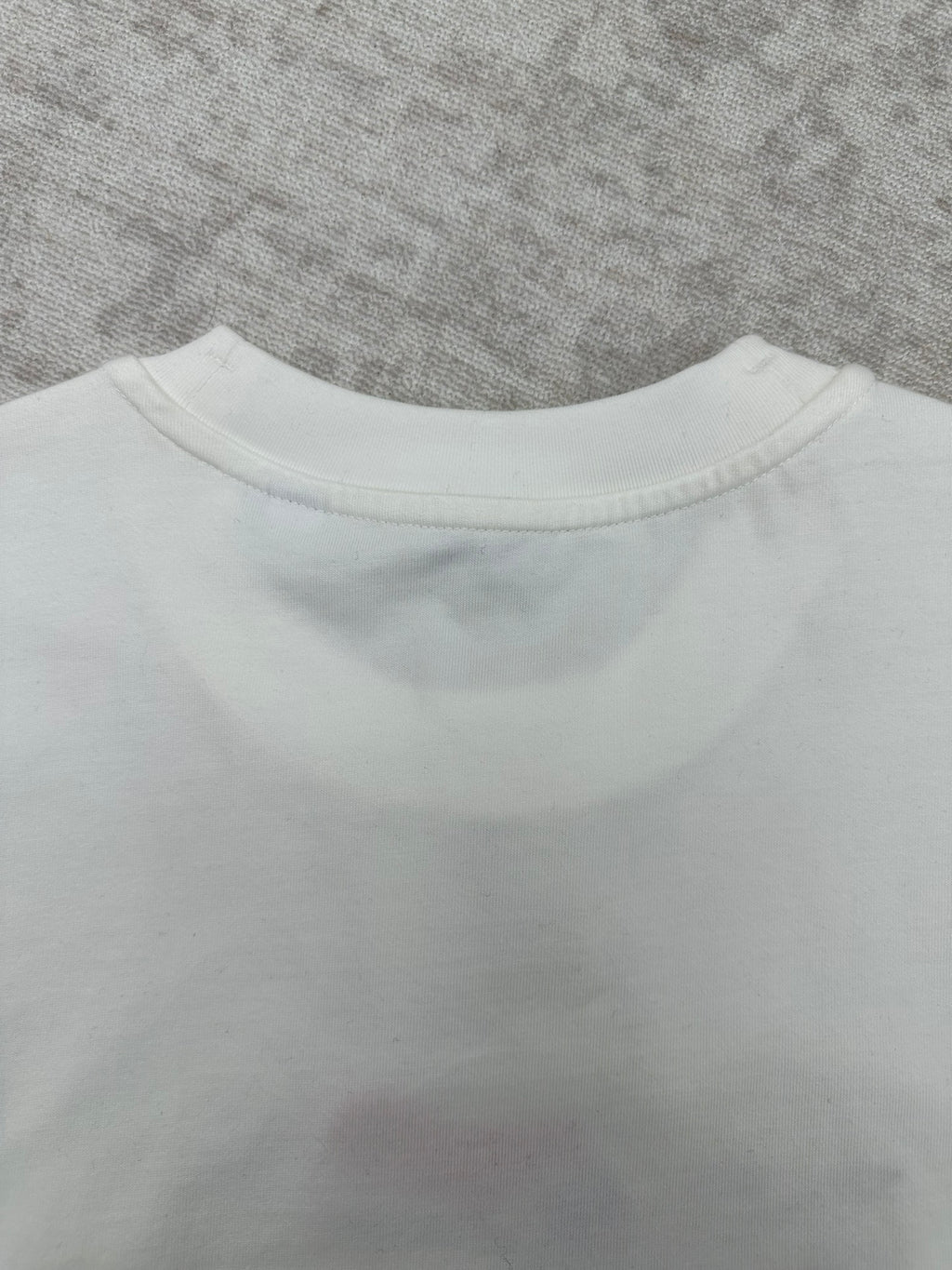 Burberry white T-shirt back with crew neckline and smooth fabric