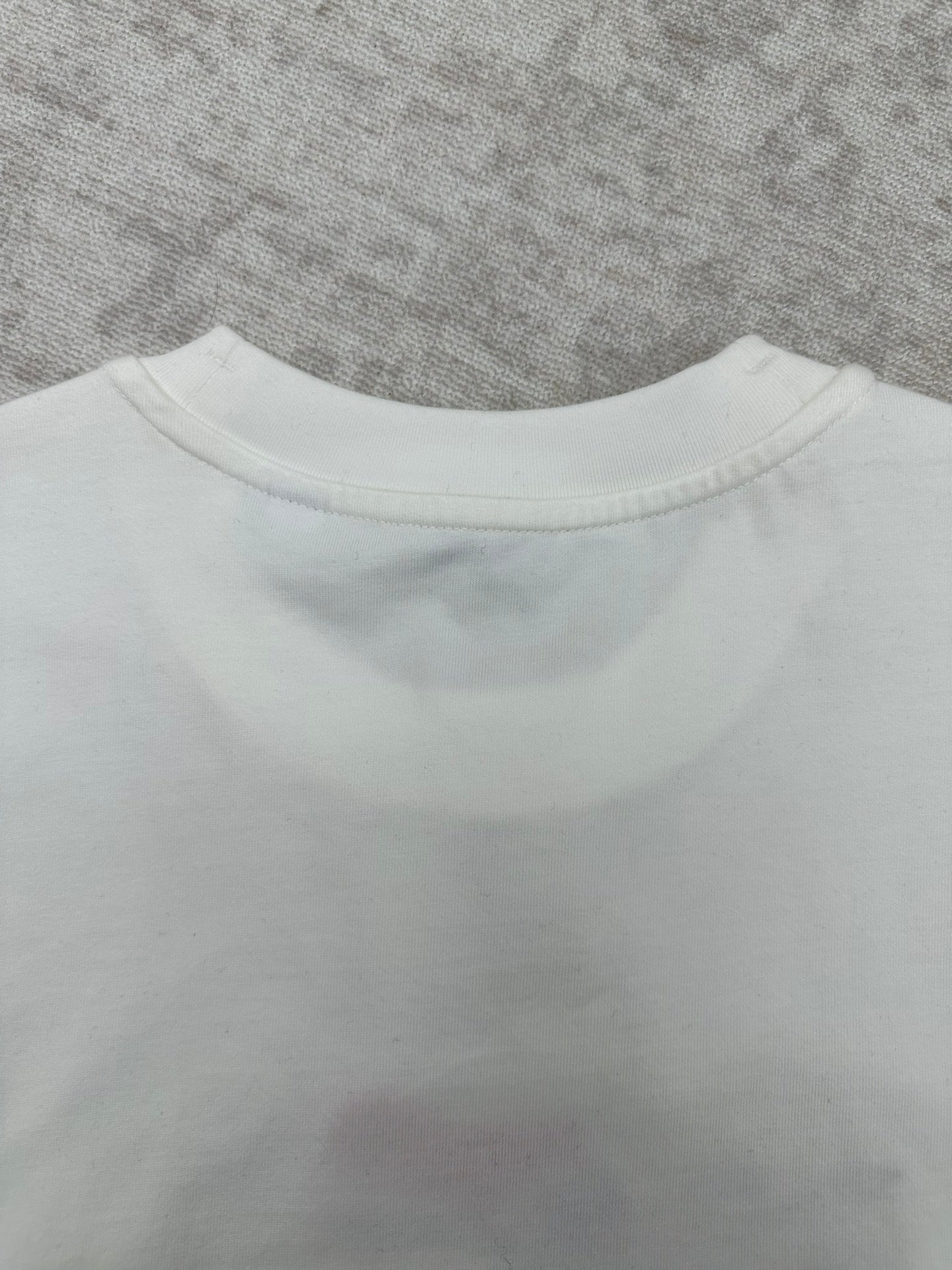 Burberry white T-shirt back with crew neckline and smooth fabric