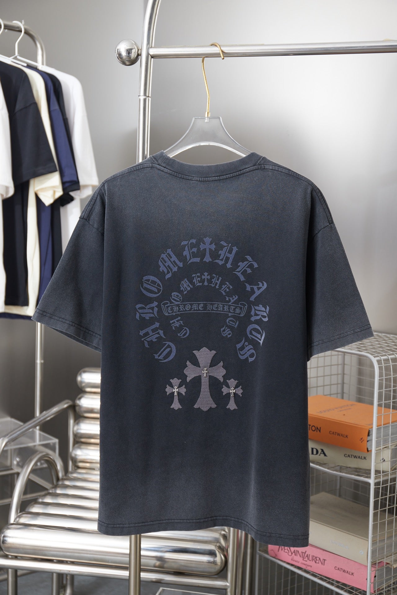 Dark gray short-sleeve T-shirt with back graphic and lettering