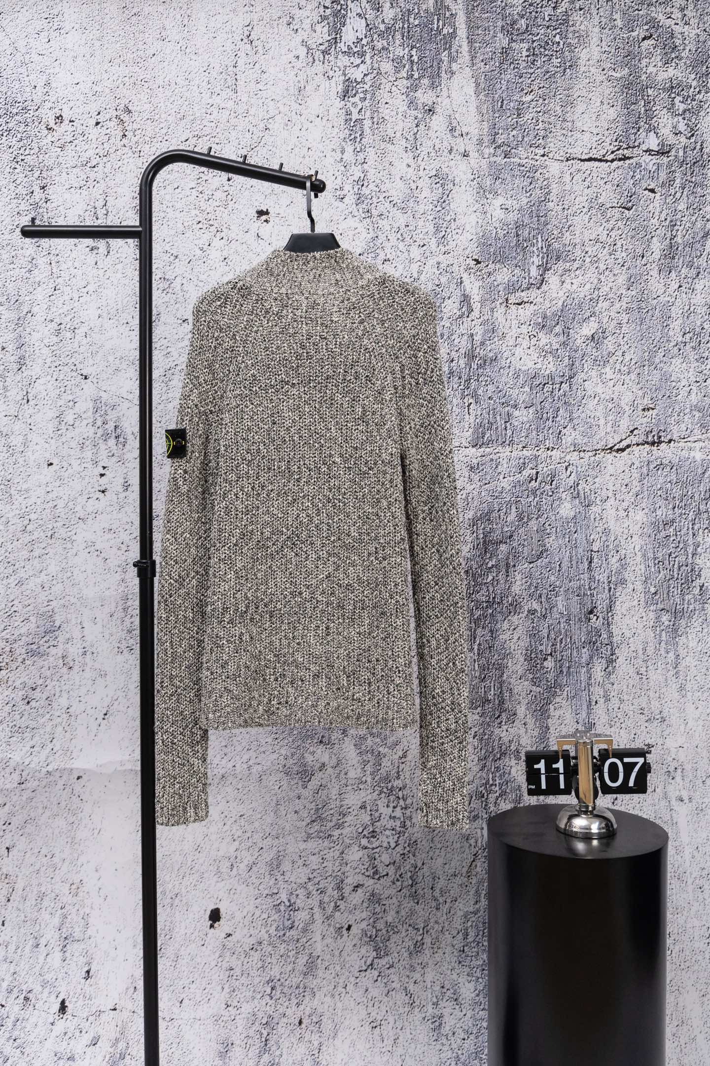 Clothes Stone Island