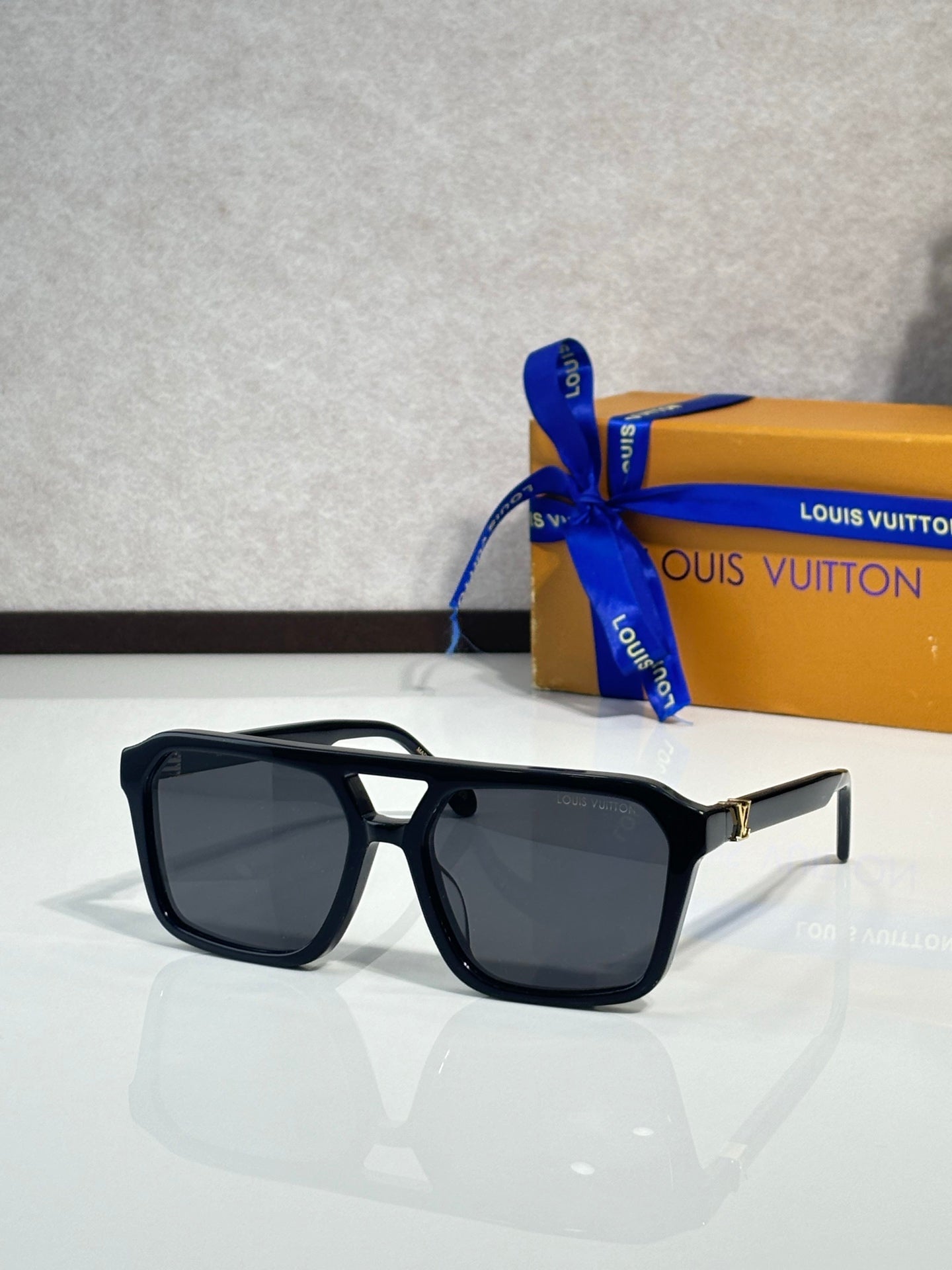 Louis Vuitton Glasses