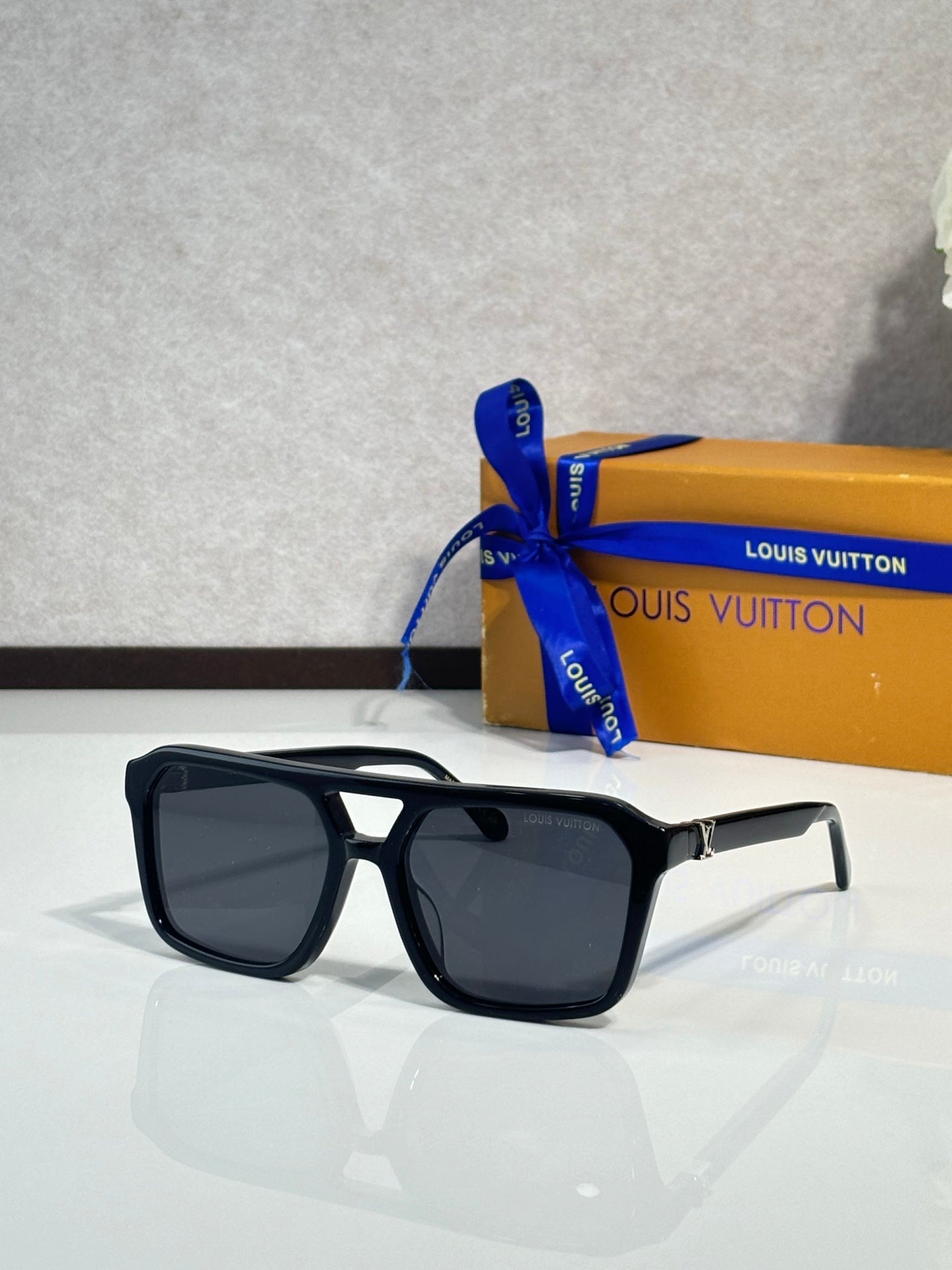 Louis Vuitton Glasses