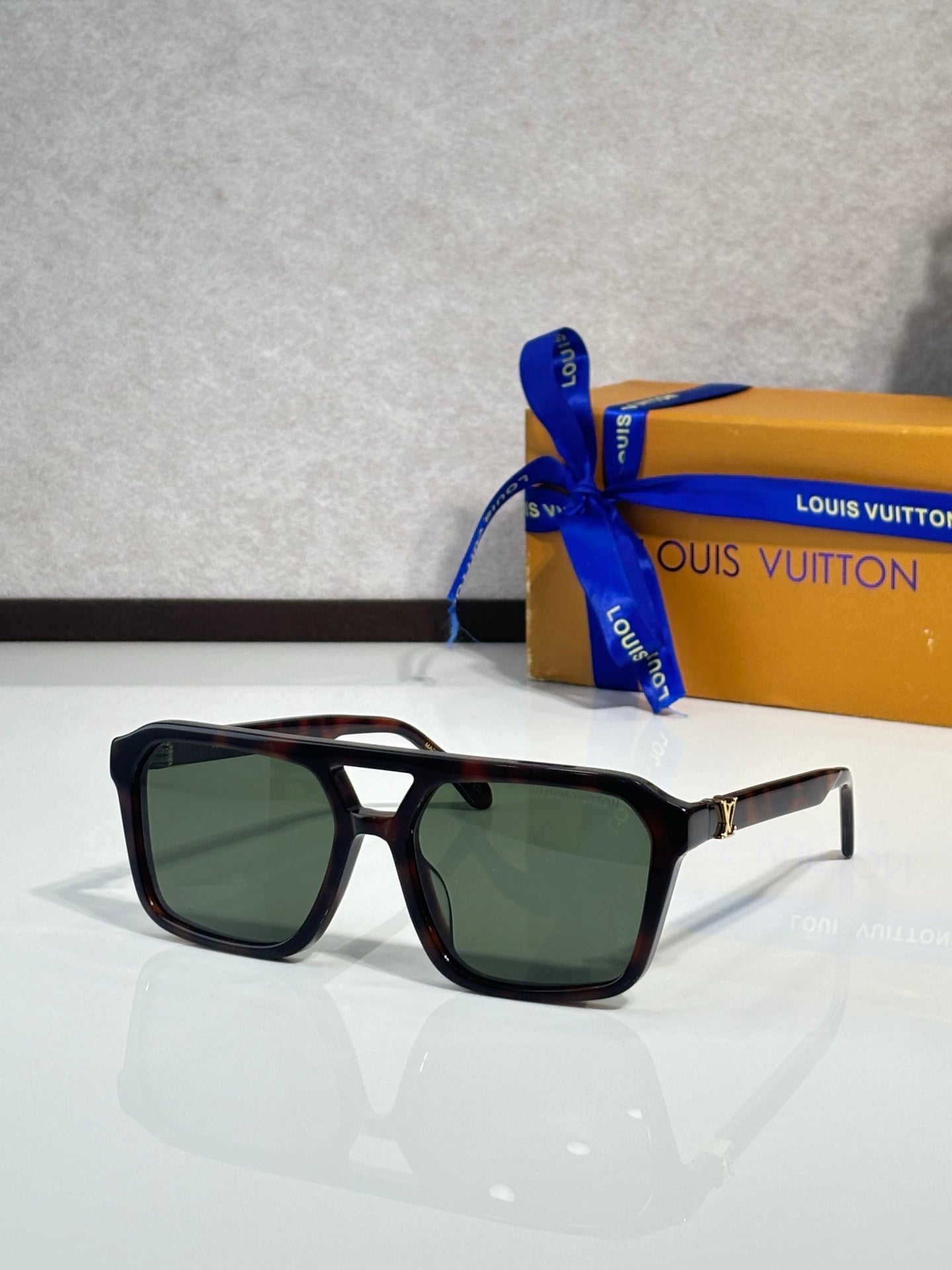 Louis Vuitton Glasses