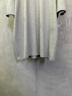 Light gray short-sleeve T-shirt with relaxed hem and wide sleeves