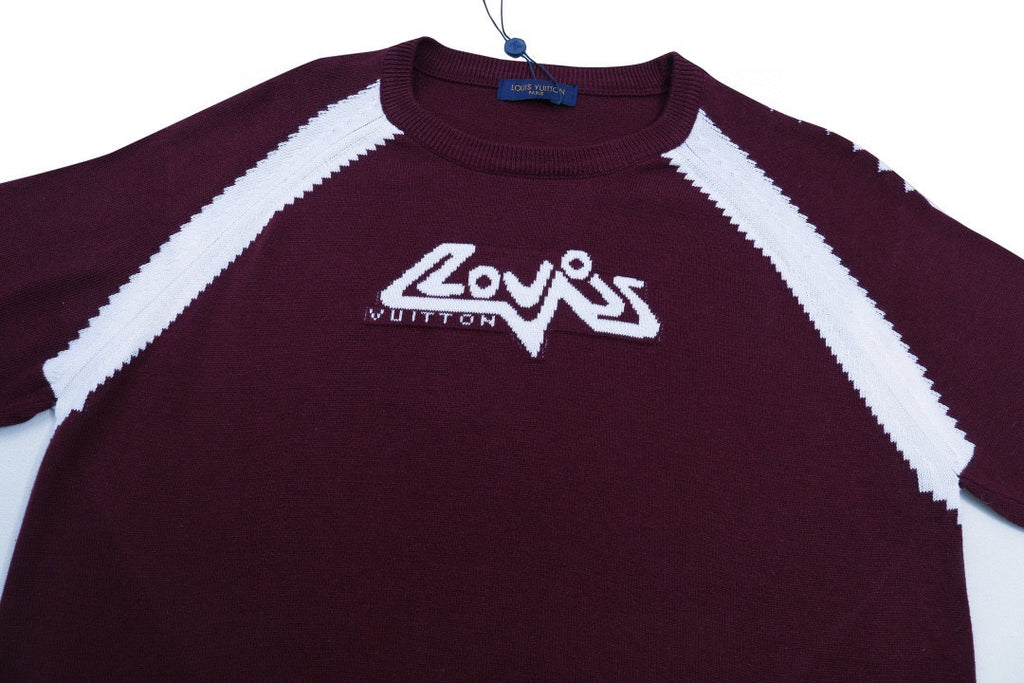 Burgundy raglan T-shirt with white chevron shoulders and front logo