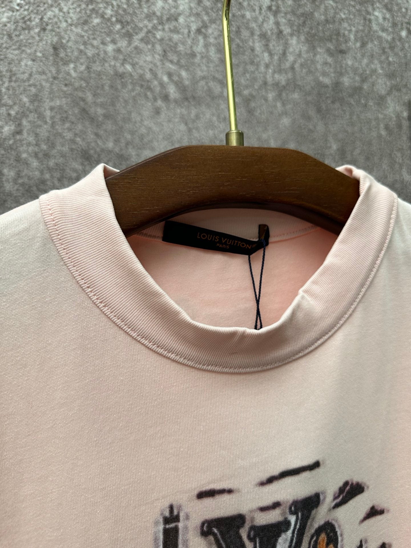 Louis Vuitton pale pink T-shirt neckline with ribbed crew collar and inner tag