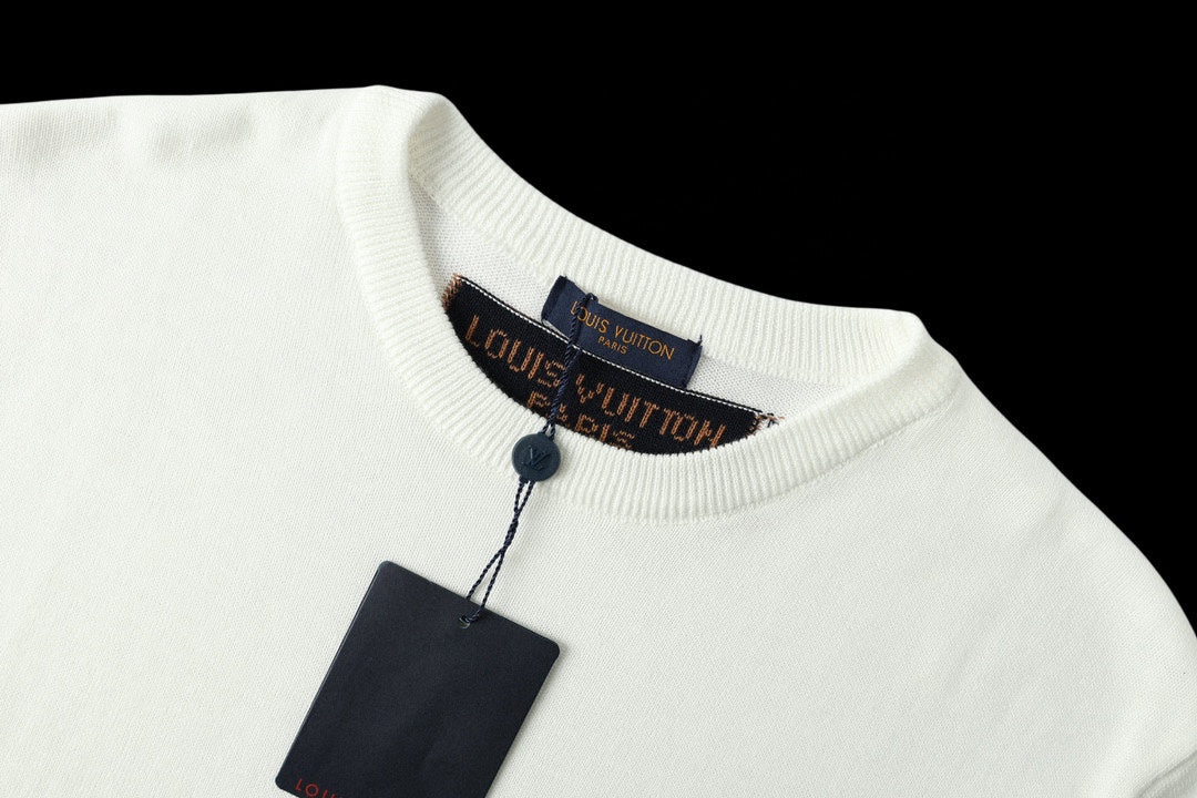 White crewneck collar with brand label and hanging tag on T-shirt