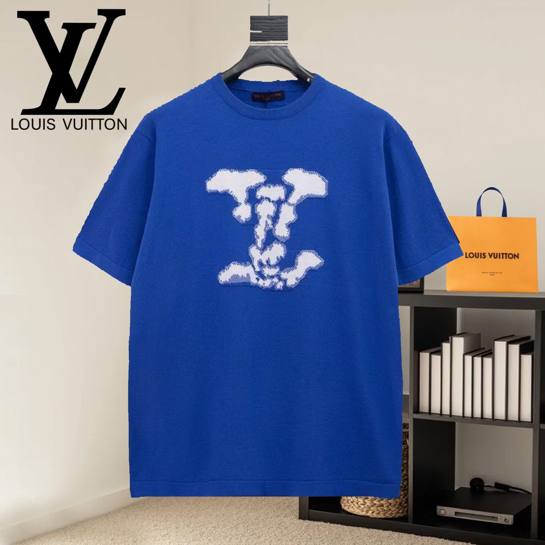 Blue short-sleeve crewneck T-shirt with white graphic print on chest