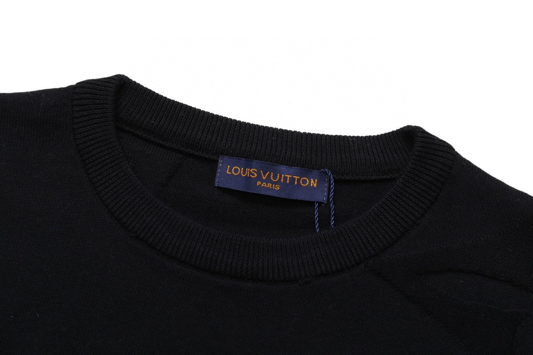 Louis Vuitton black crewneck T-shirt neckline with brand label