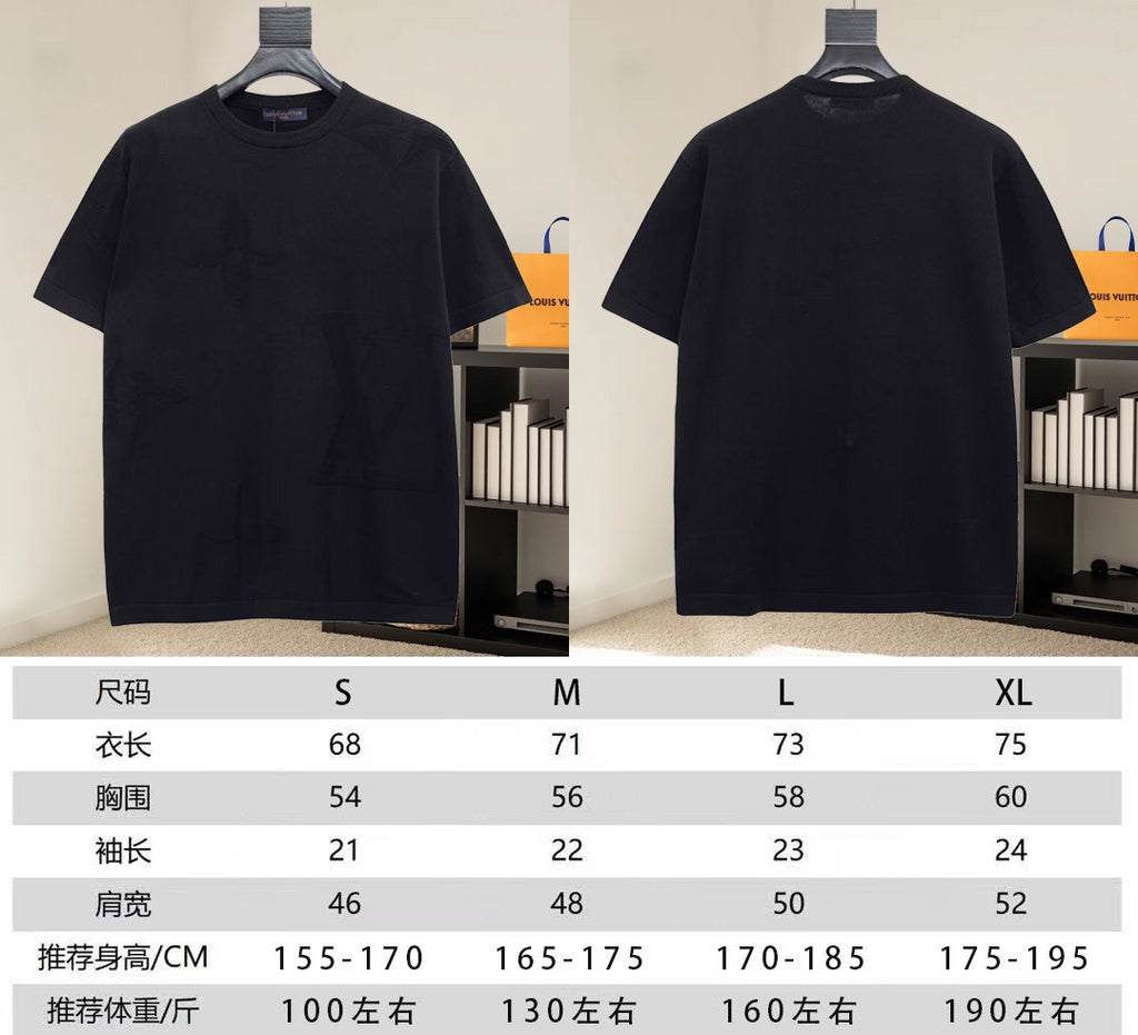 Louis Vuitton black short-sleeve crewneck T-shirt with sizes S to XL chart