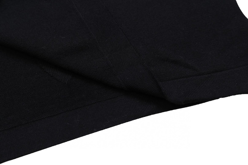 Louis Vuitton black T-shirt sleeve hem with ribbed knit cuff