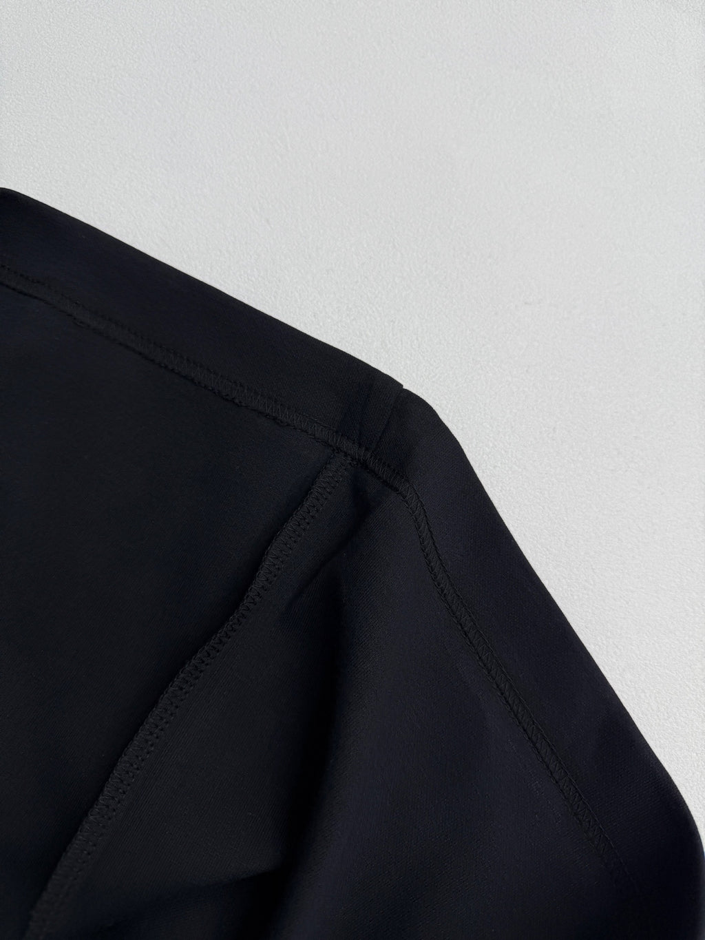 Fendi T-shirt shoulder seam close-up in dark navy