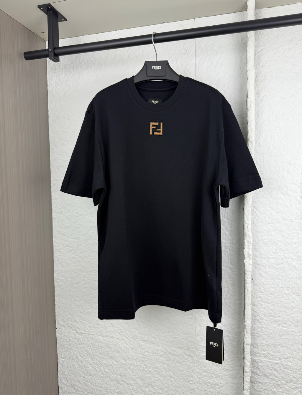 Fendi short-sleeve T-shirt in dark navy with embroidered FF logo at chest