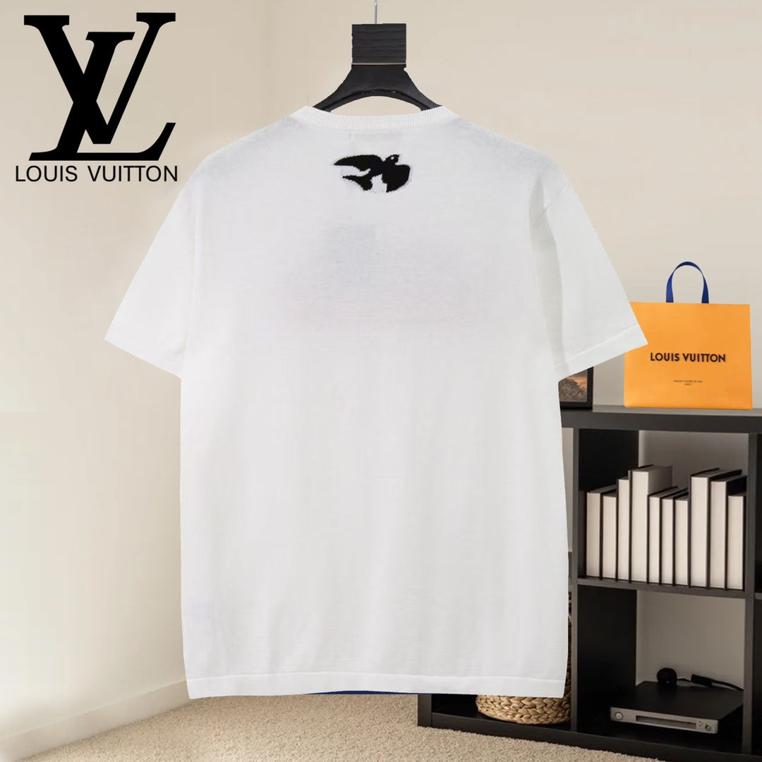 White Louis Vuitton T-shirt with black logo on back