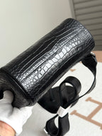 Hermes dark crocodile-embossed leather handbag with handle strap detail