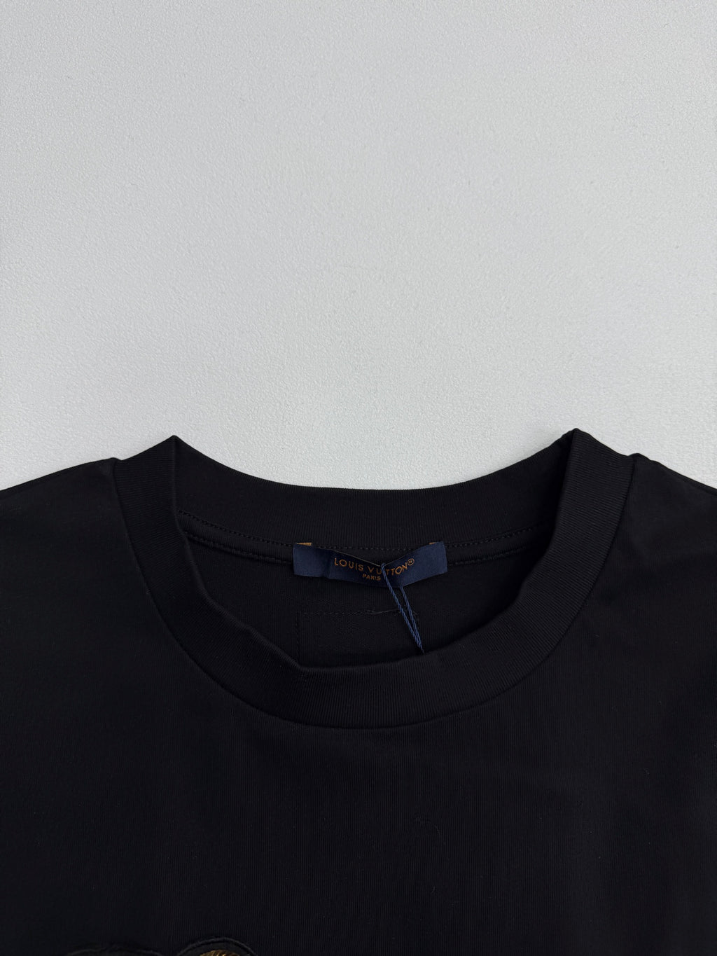 Louis Vuitton black short-sleeve T-shirt with crew neckline and inner neck label