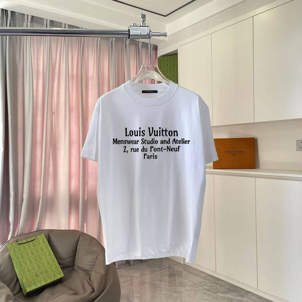 Louis Vuitton white short-sleeve T-shirt with front logo text