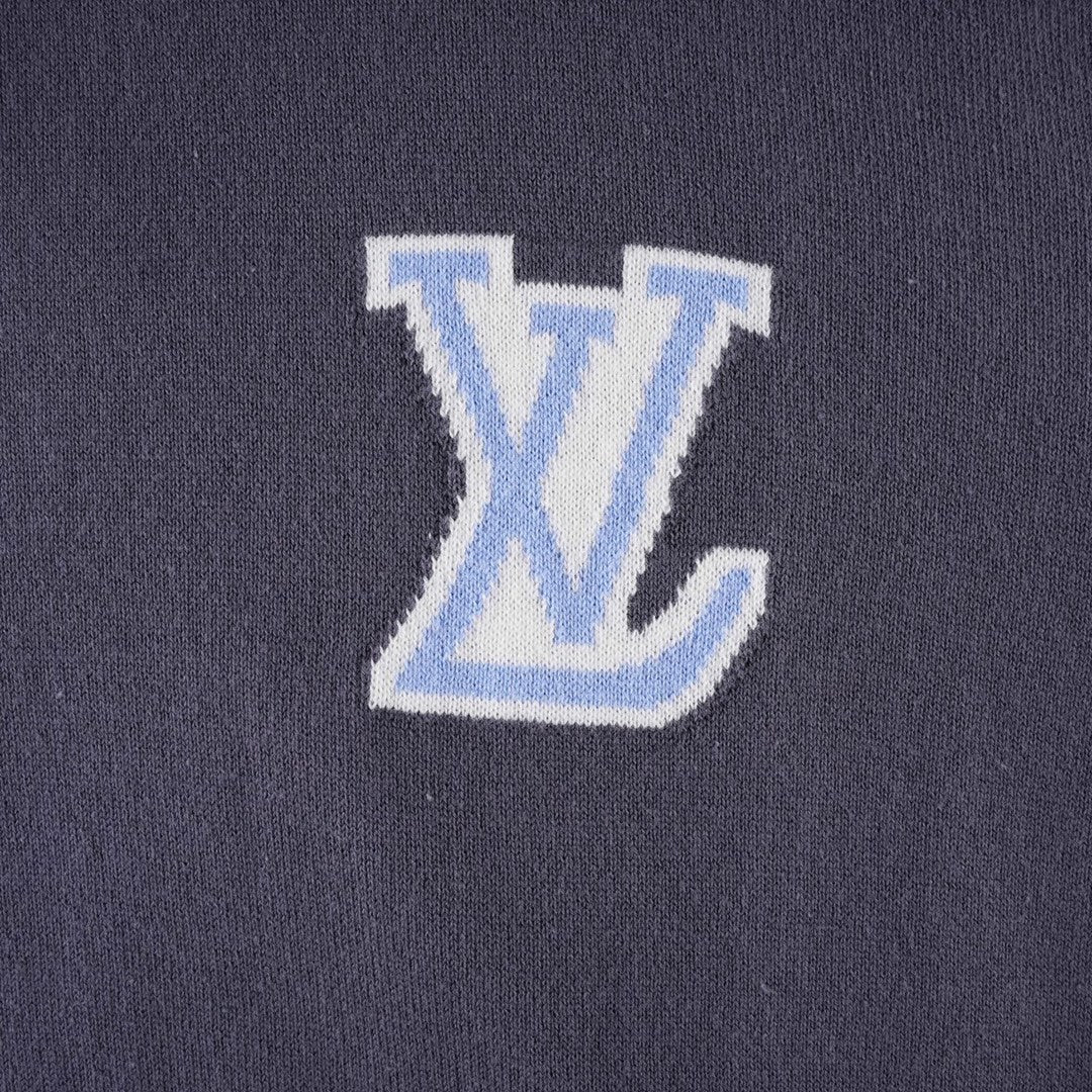 Louis Vuitton short-sleeve shirt chest logo: blue LV monogram on dark navy fabric