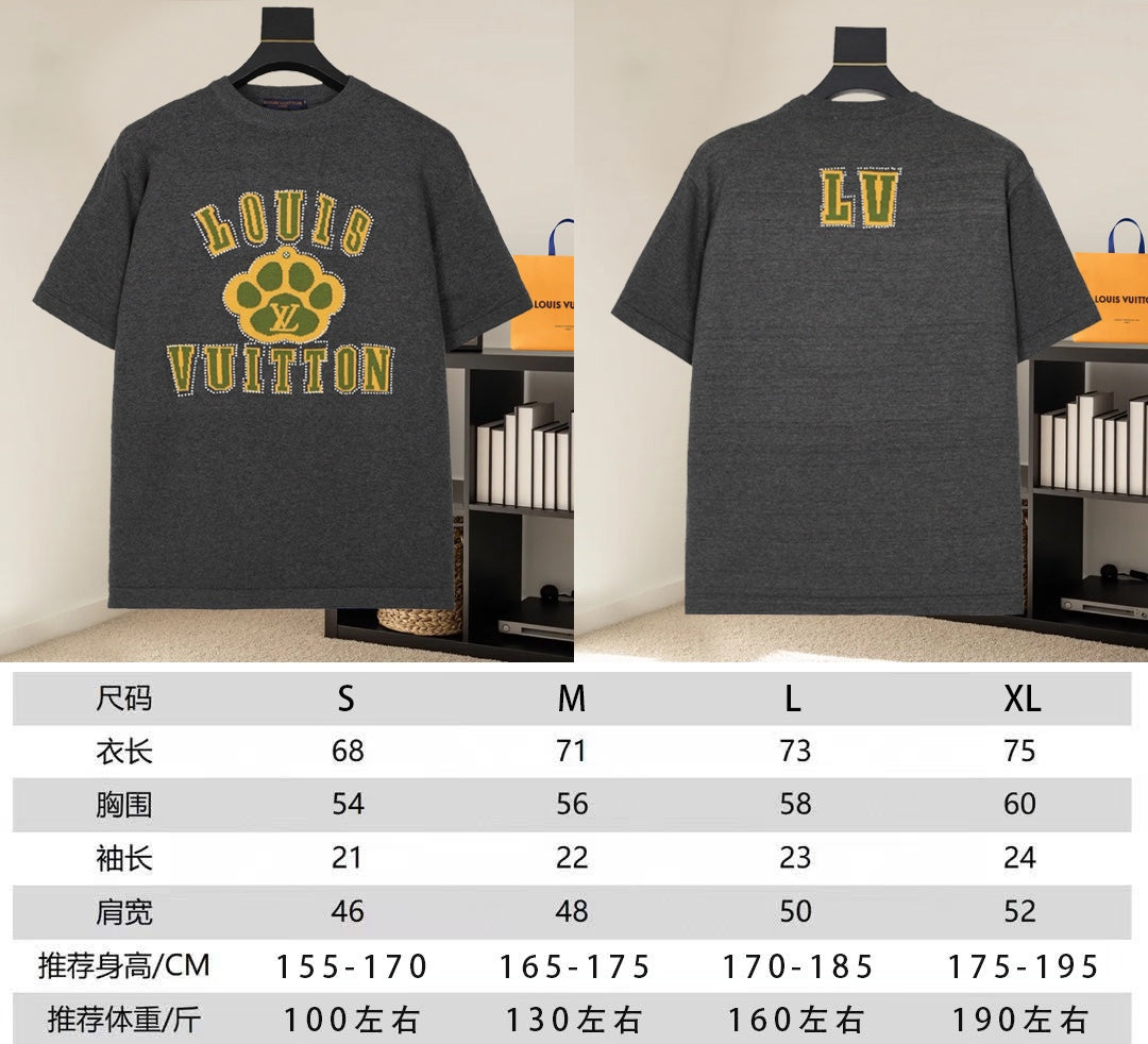Dark gray Louis Vuitton T-shirt front/back views with size chart overlay