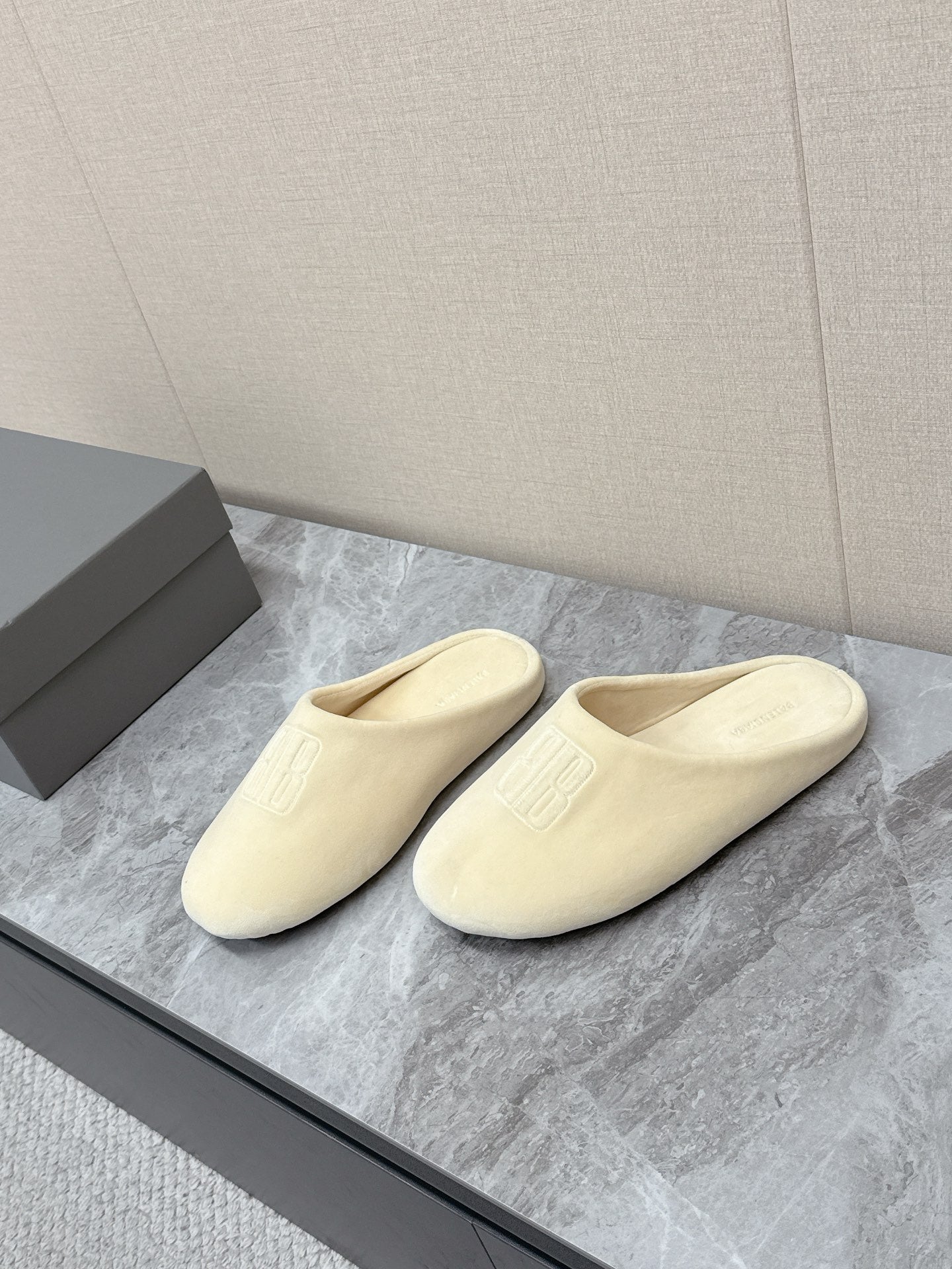 Balenciaga cream slide sandals, front logo panel, slip-on upper