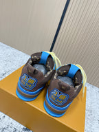 Unisex sneakers in dark brown and blue with neon yellow laces, on shoebox