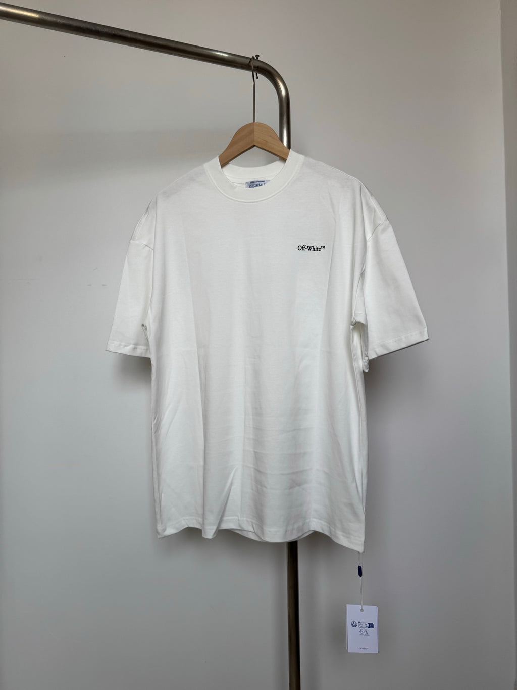 Off-White off-white T-shirt, small chest logo, crew neck, short sleeves