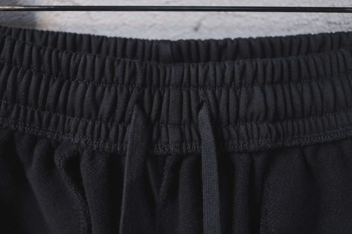 Balenciaga black shorts waistband with gathered elastic and pleated front