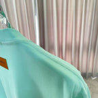 Louis Vuitton turquoise T-shirt shoulder and sleeve seam, crewneck style