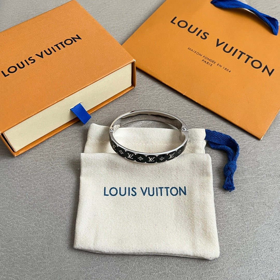 Louis Vuitton Accessories