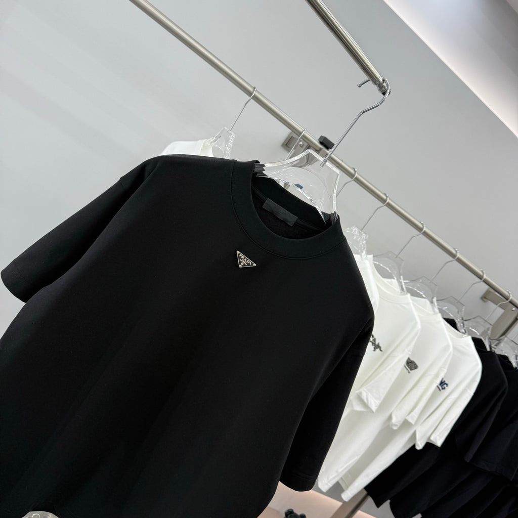 Prada short-sleeve T-shirt, black, chest close-up with small logo