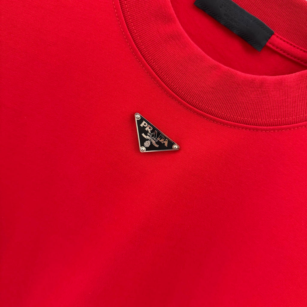 Prada triangular logo detail on red crew-neck T-shirt