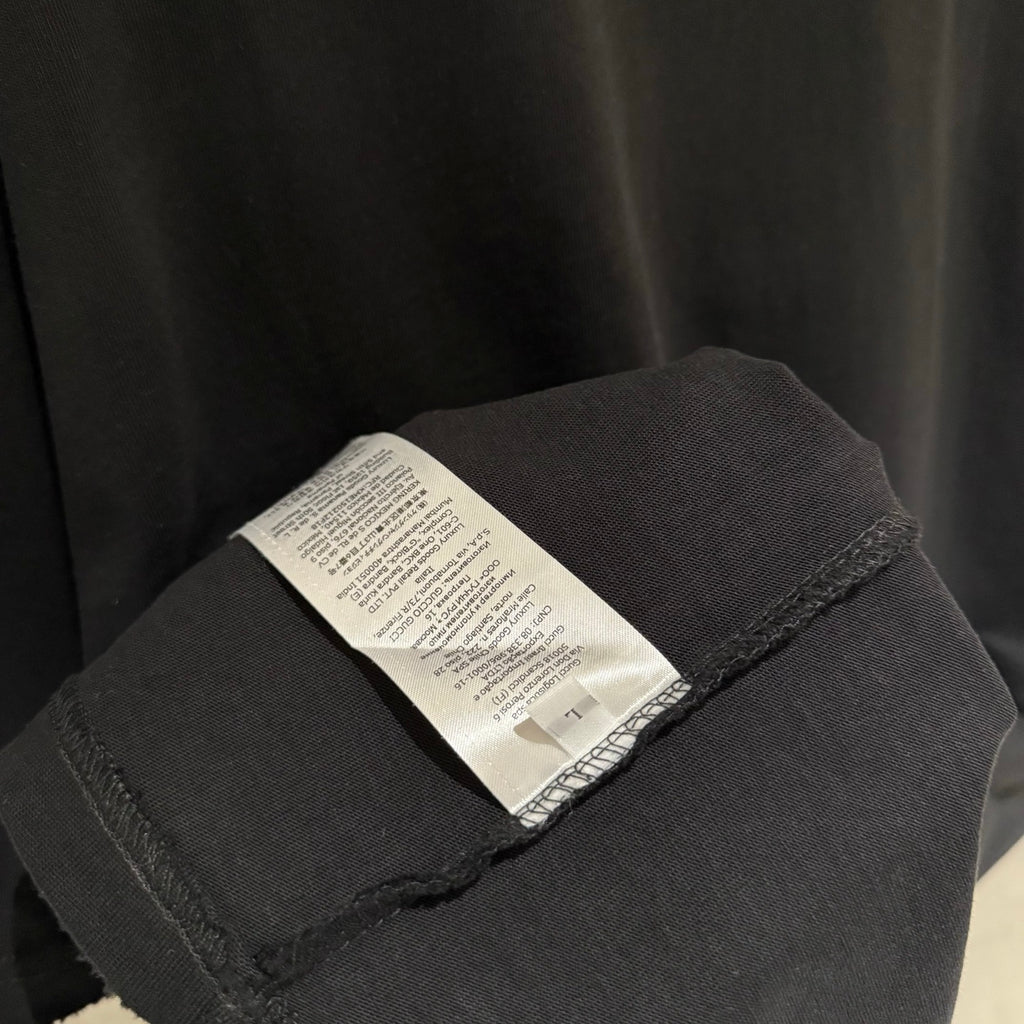 Gucci black short-sleeve T-shirt with interior care label