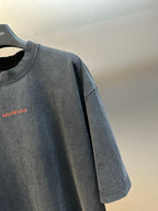 Dark gray short-sleeve T-shirt sleeve with partial Balenciaga chest logo