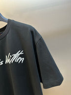 Louis Vuitton short-sleeve T-shirt sleeve, black with partial white logo