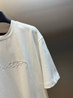 White short-sleeve T-shirt sleeve with Louis Vuitton script embroidery