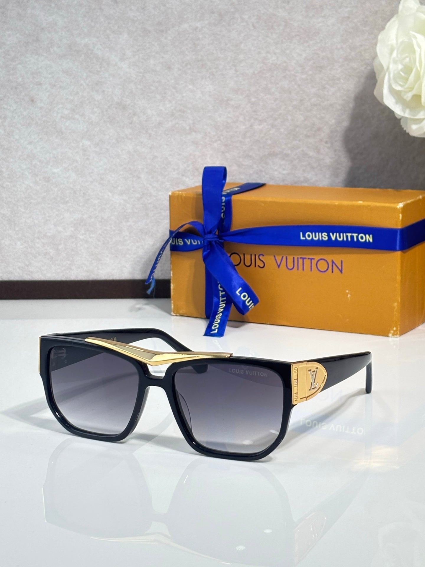 Louis Vuitton Glasses
