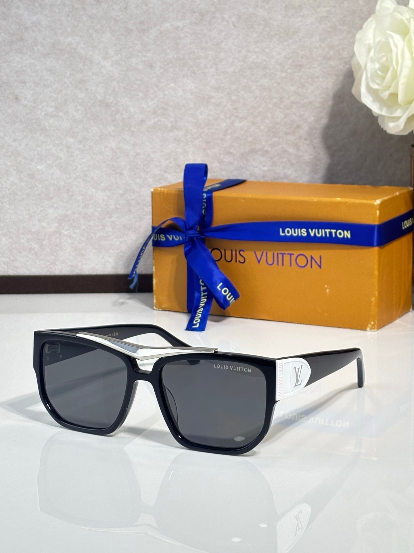 Louis Vuitton Glasses