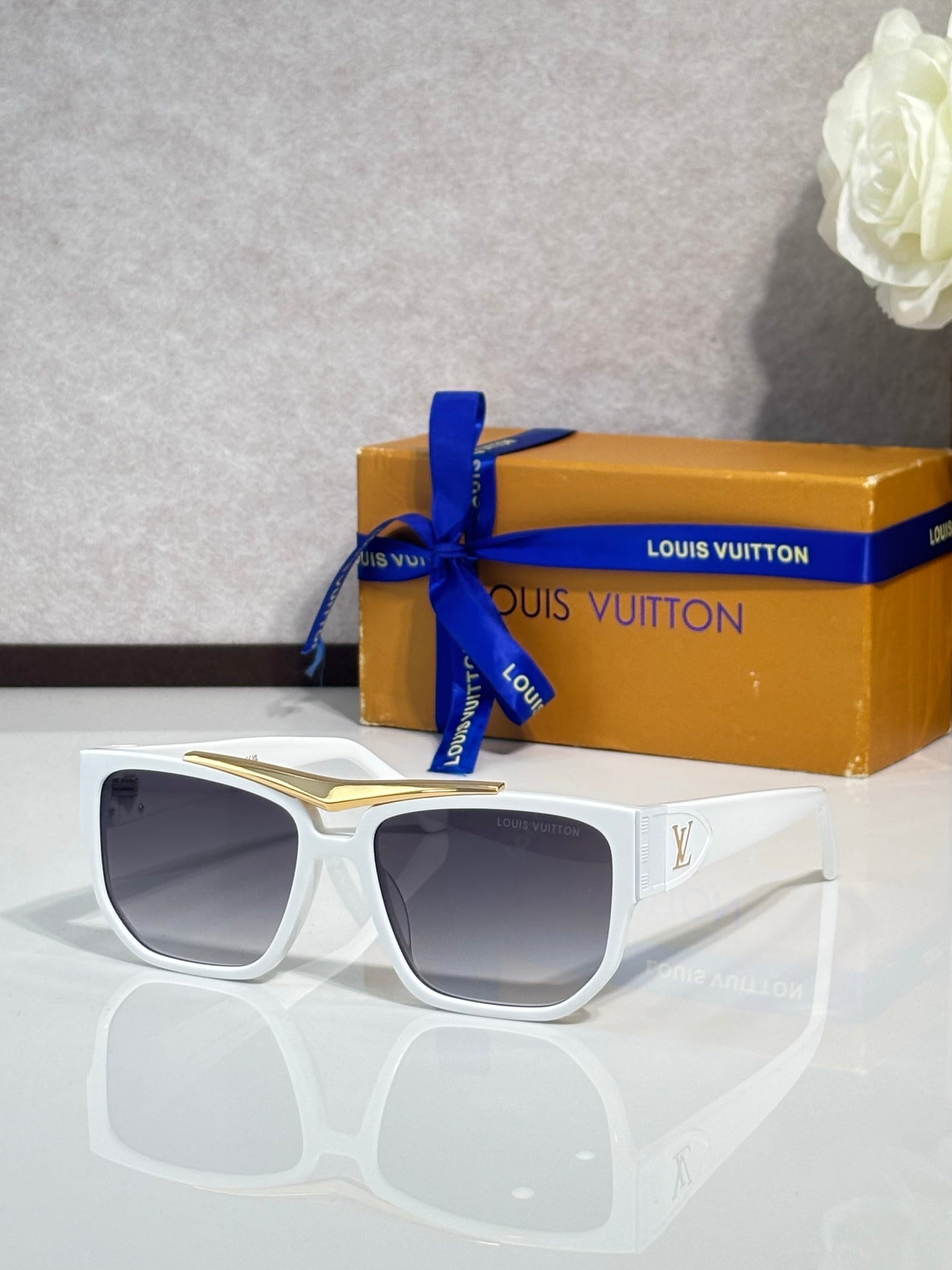 Louis Vuitton Glasses