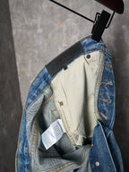Light blue denim pants, waistband with button and front pocket opening