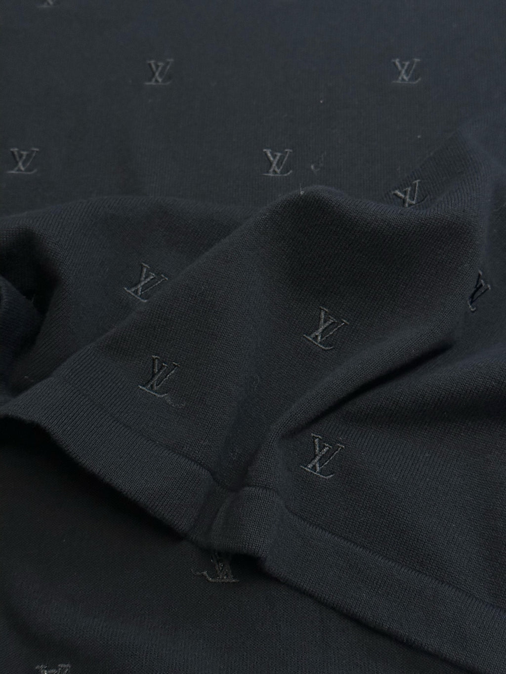Louis Vuitton dark monogram knit T-shirt cuff and sleeve seam