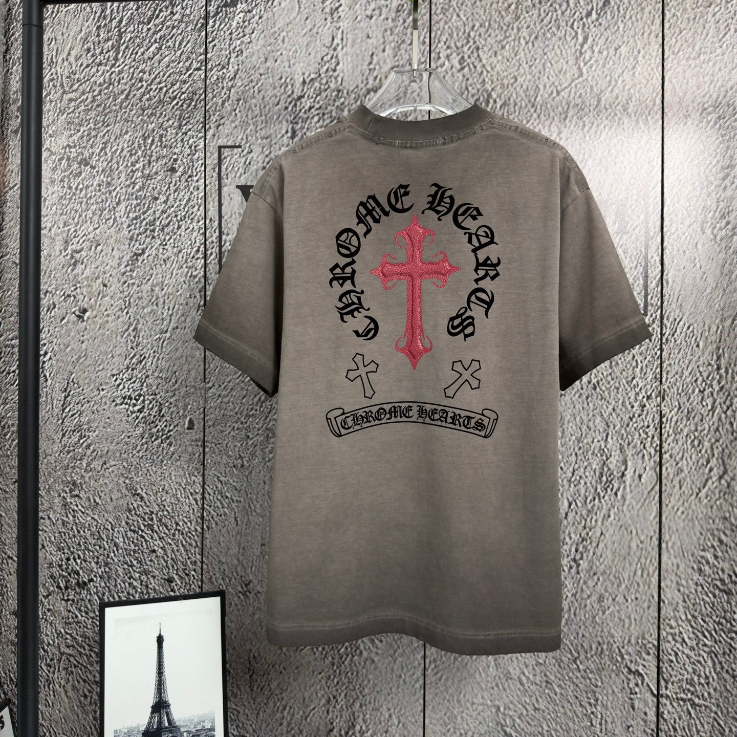 Gray short-sleeve T-shirt with large red cross and black back print